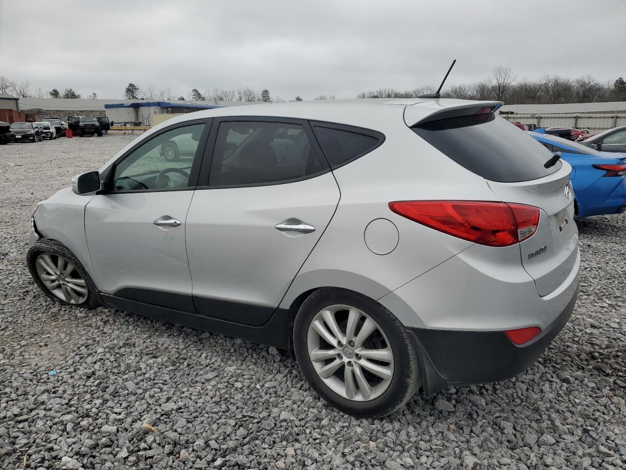 2012 HYUNDAI TUCSON GLS - Image 2