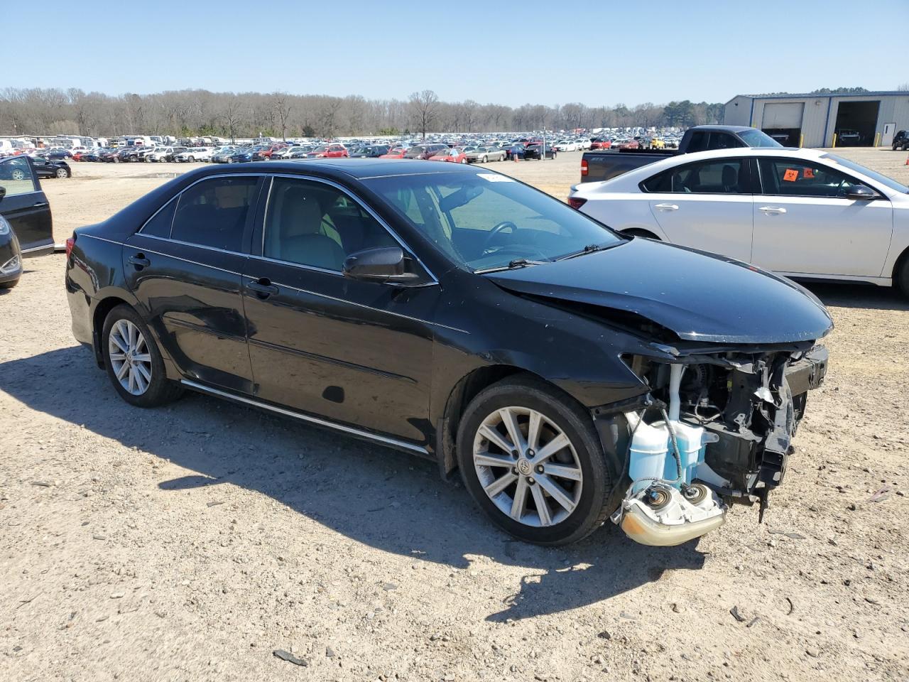2014 TOYOTA CAMRY L - Image 4