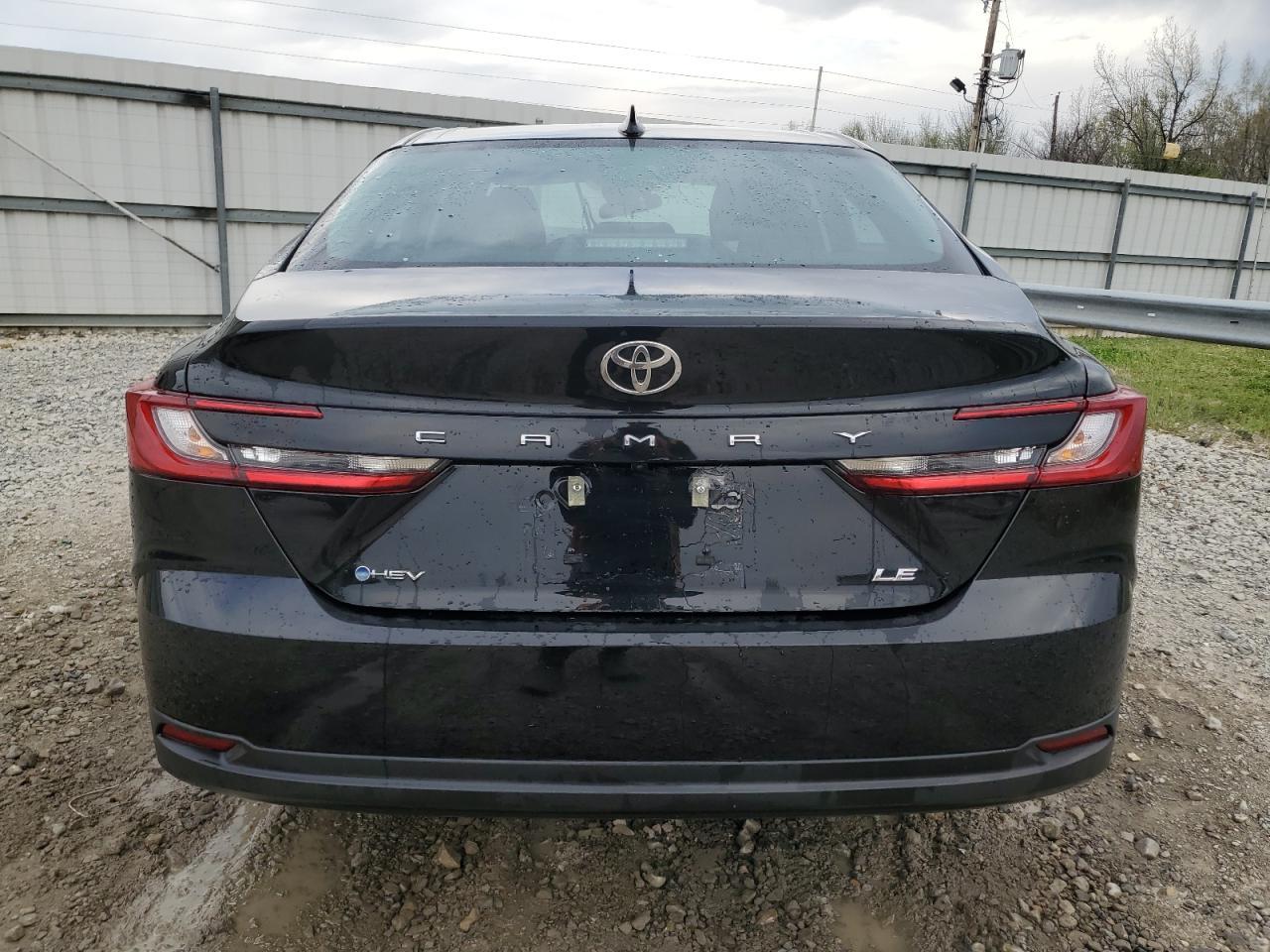 2025 TOYOTA CAMRY XSE - Image 6