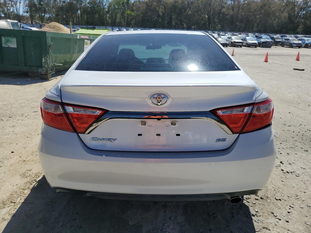 2016 TOYOTA CAMRY LE - Image 6