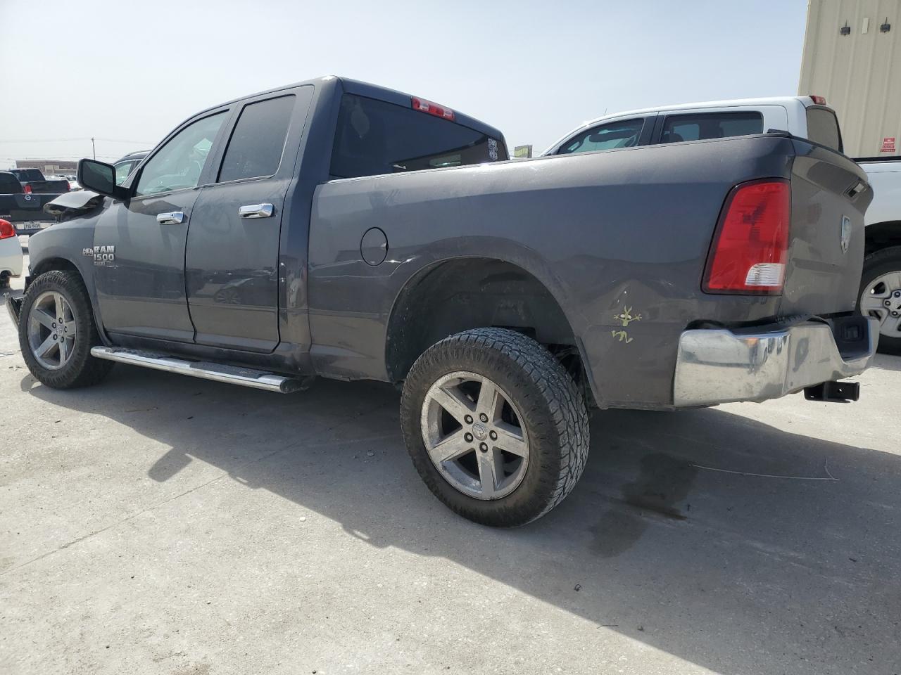 2020 RAM 1500 CLASS - Image 2