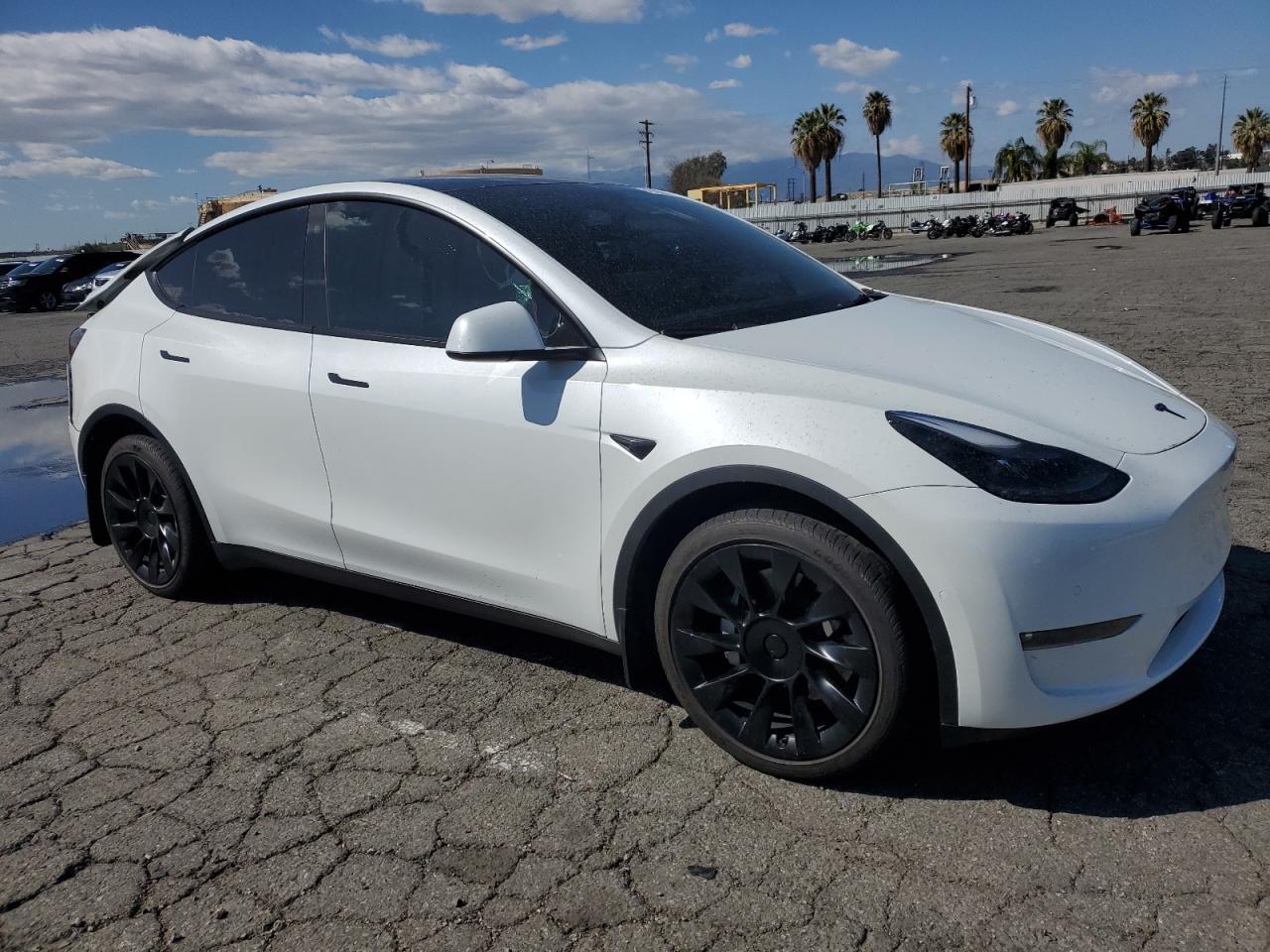 2022 TESLA MODEL Y - Image 4