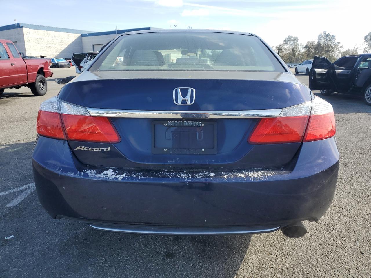 2014 HONDA ACCORD LX - Фото 6