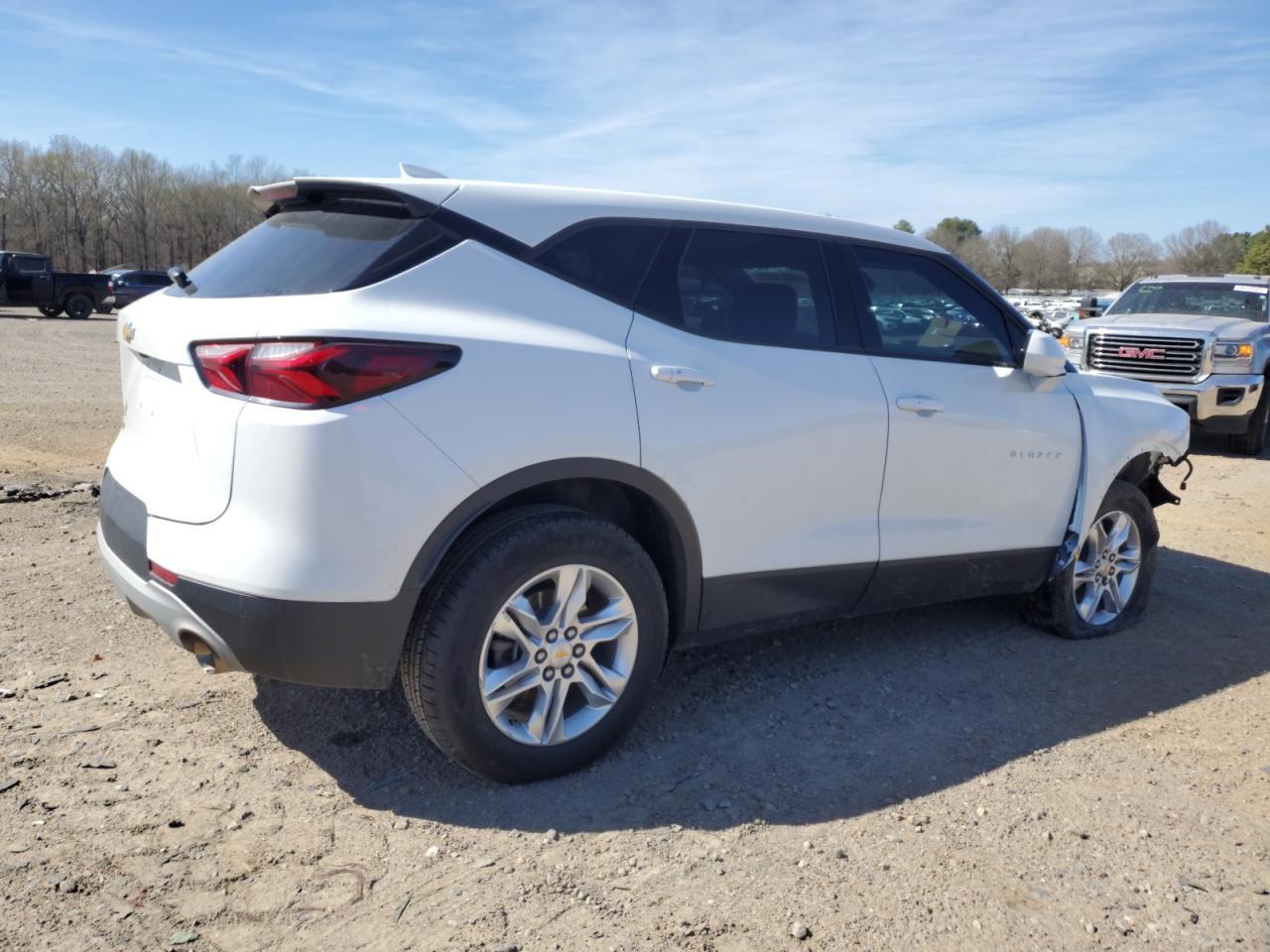 2022 CHEVROLET BLAZER 2LT - Фото 3