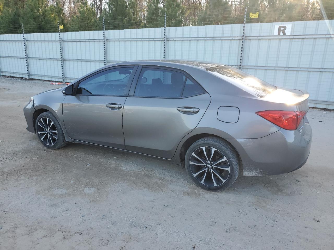 2018 TOYOTA COROLLA L - Image 2
