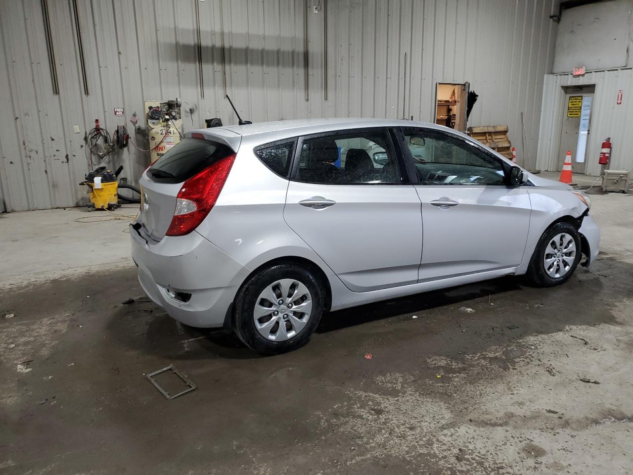 2017 HYUNDAI ACCENT SE - Image 3