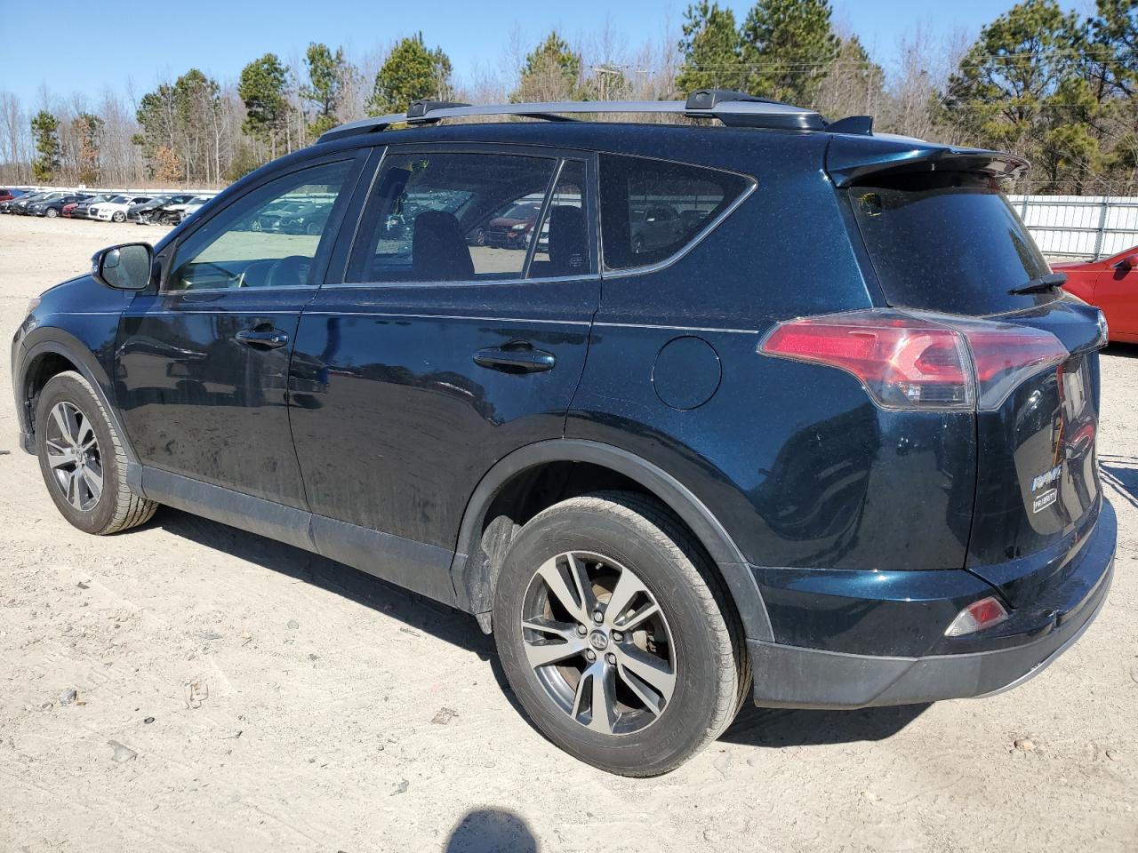 2017 TOYOTA RAV4 XLE - Фото 2