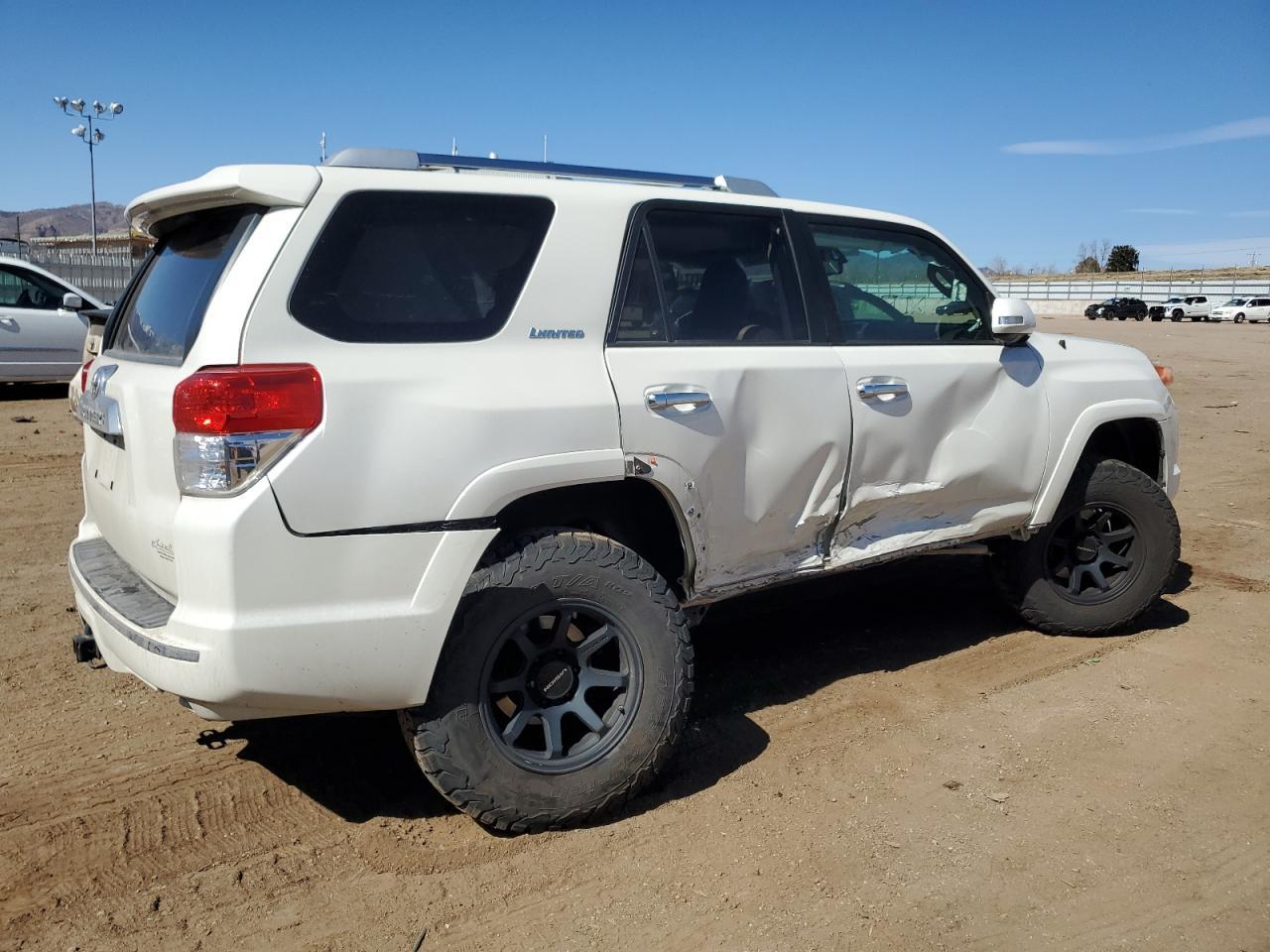 2011 TOYOTA 4RUNNER SR - Image 3
