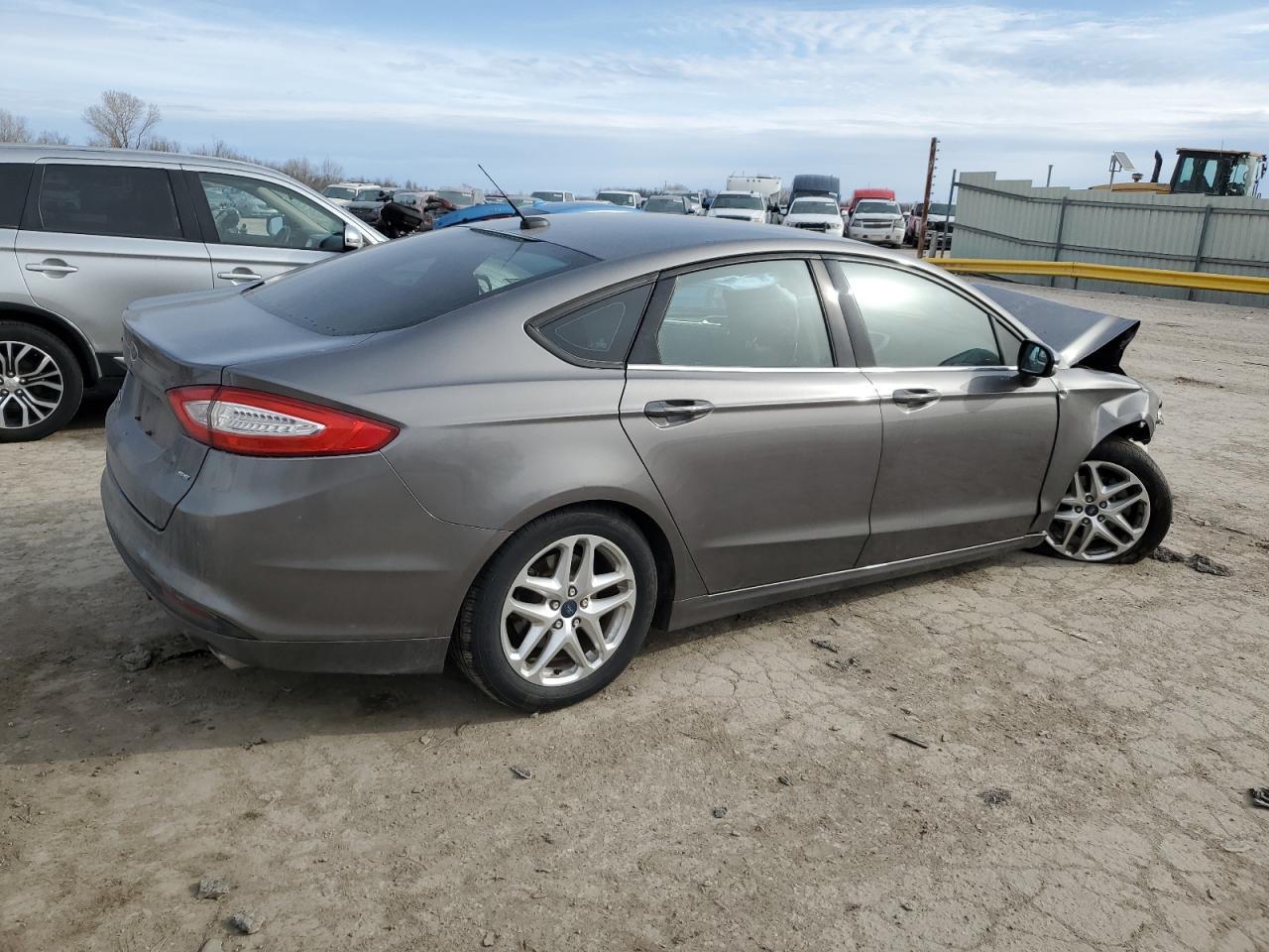 2013 FORD FUSION SE - Image 3