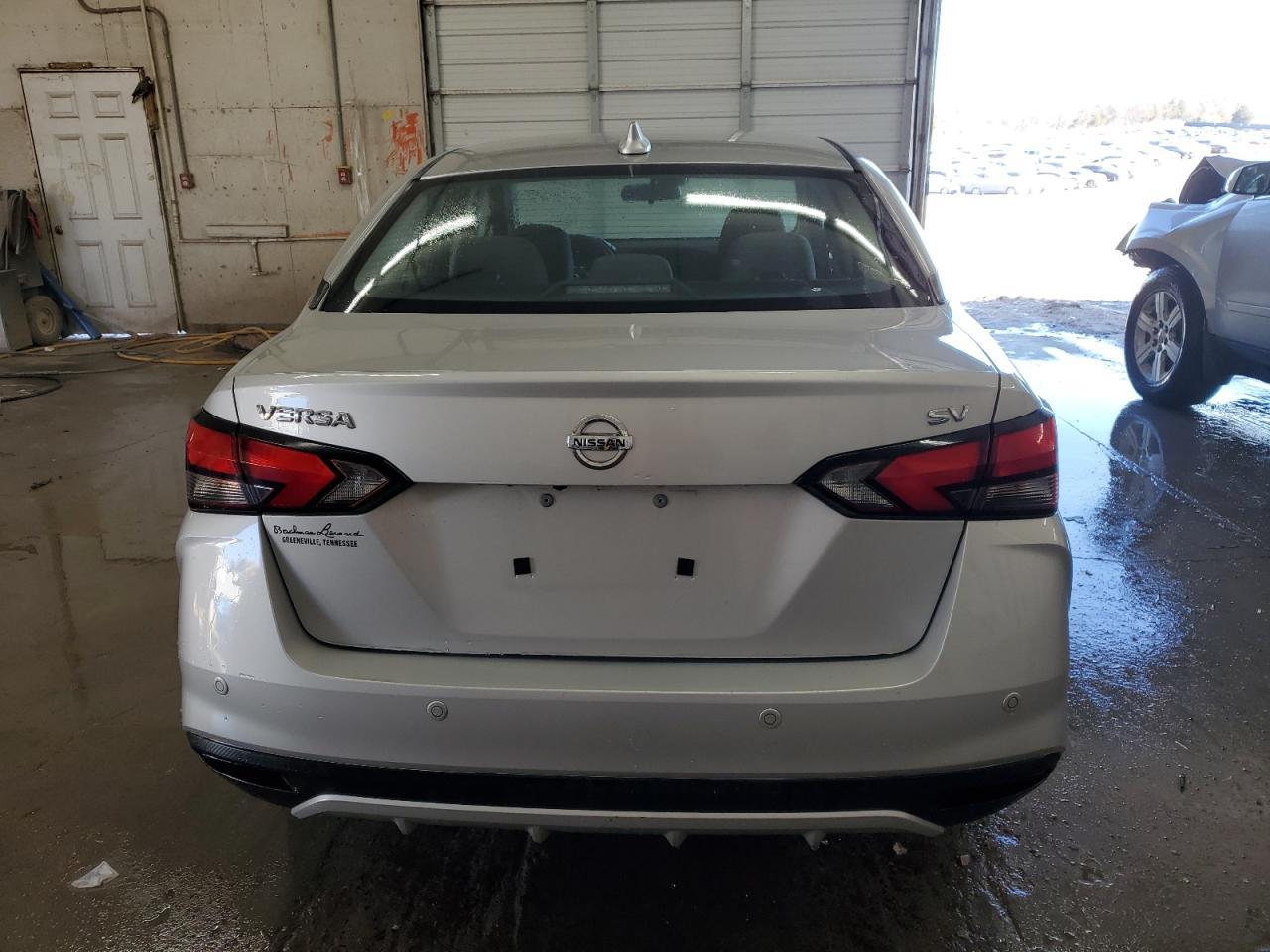 2021 NISSAN VERSA SV - Image 6