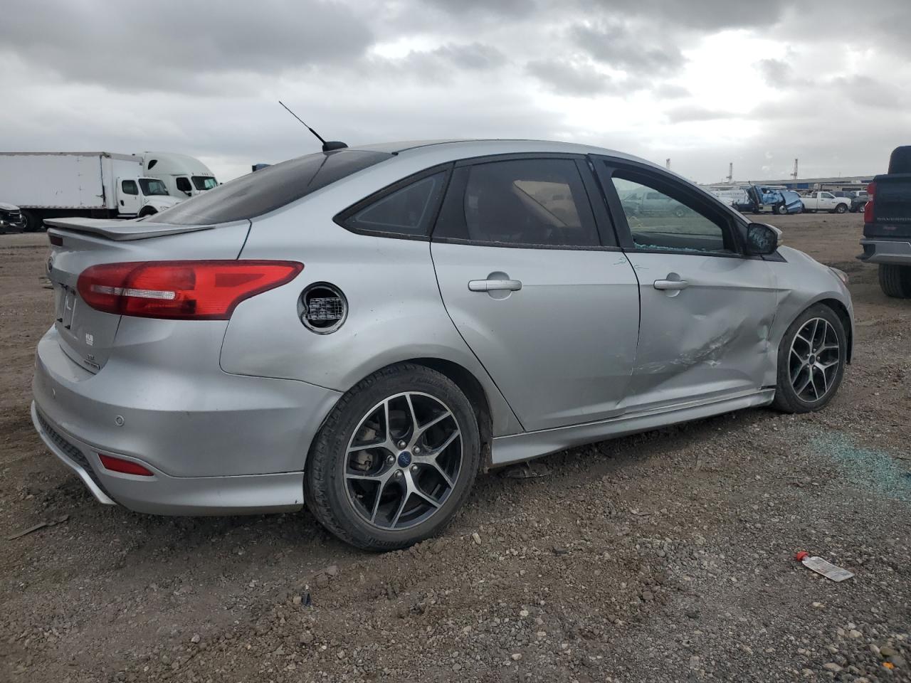 2016 FORD FOCUS SE - Фото 3