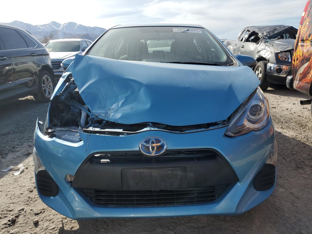2016 TOYOTA PRIUS C - Image 5