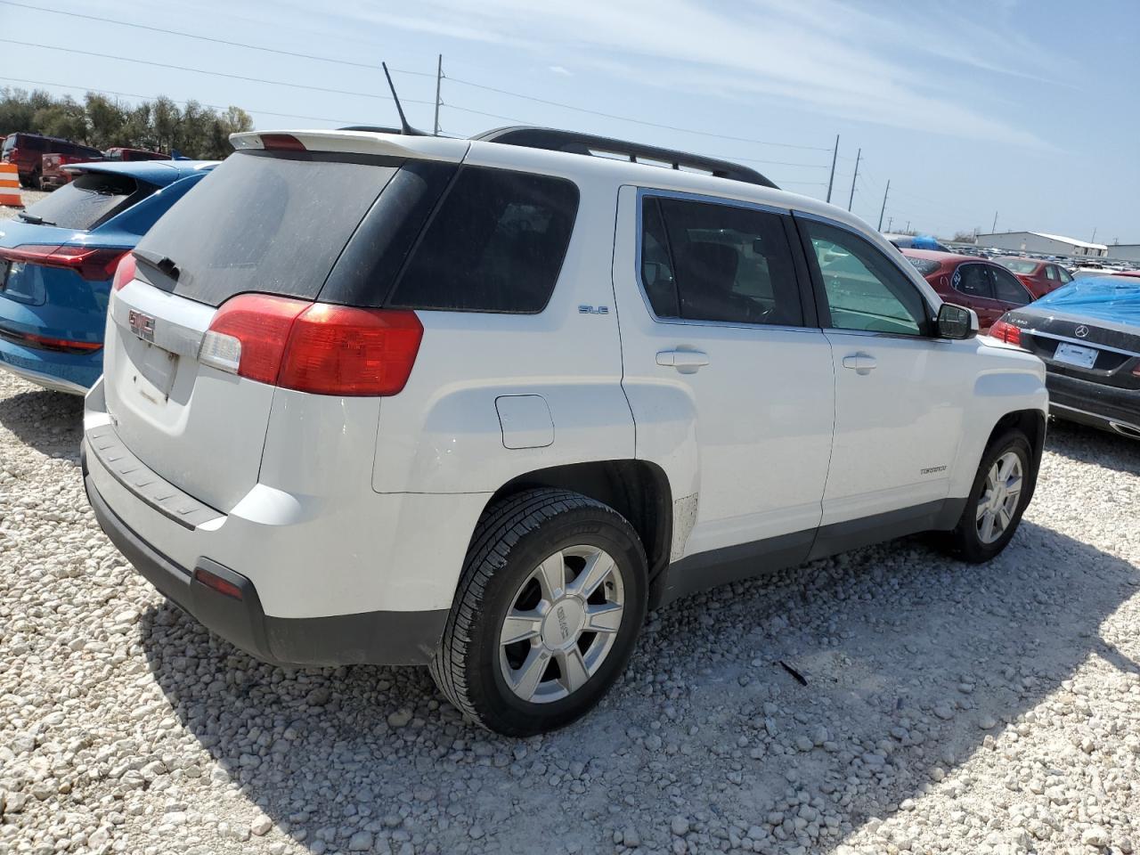 2013 GMC TERRAIN SL - Image 3