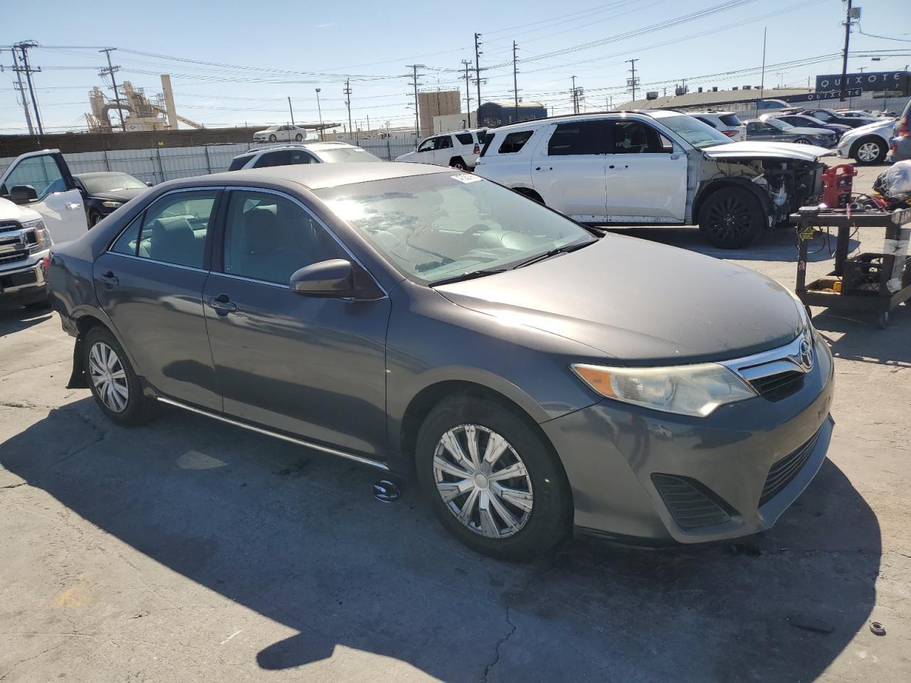 2014 TOYOTA CAMRY L - Image 4