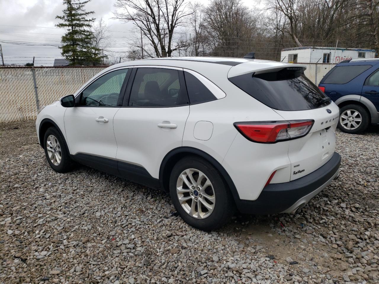 2020 FORD ESCAPE SE - Image 2