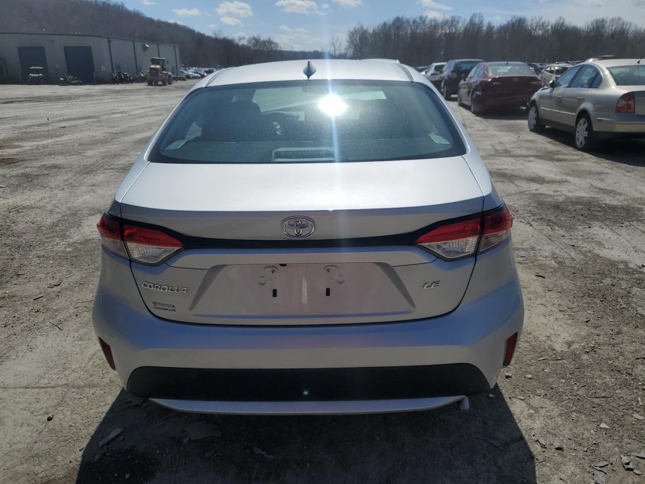 2020 TOYOTA COROLLA LE - Image 6