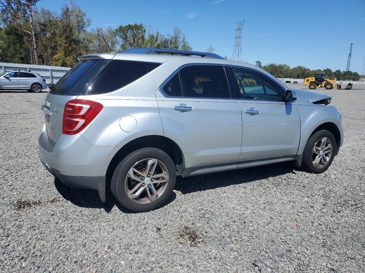 2016 CHEVROLET EQUINOX LT - Image 3