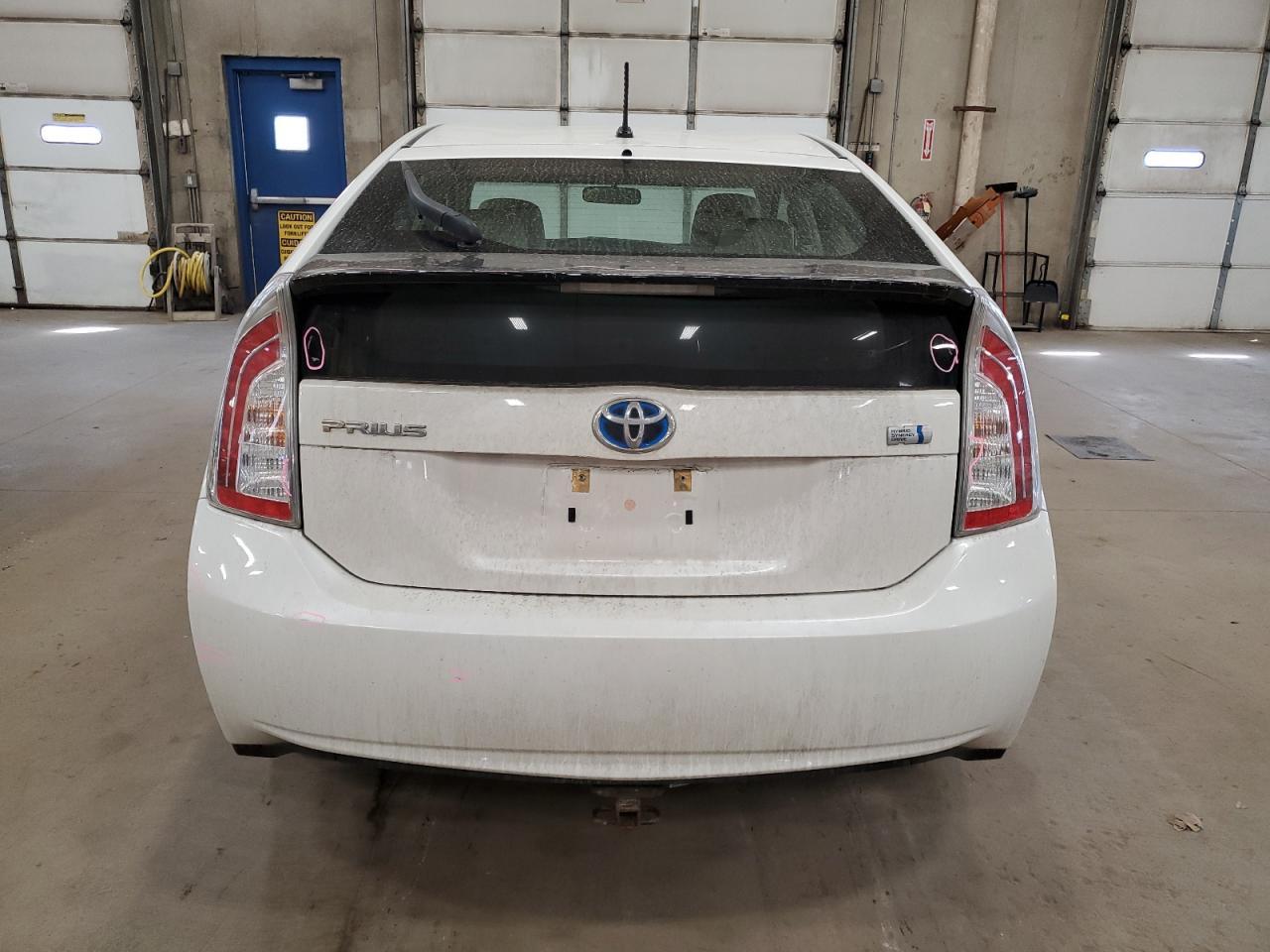 2013 TOYOTA PRIUS - Image 6