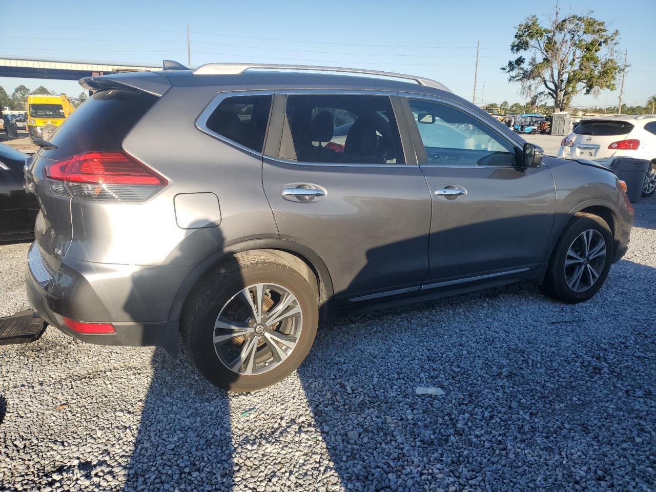 2017 NISSAN ROGUE S - Image 3