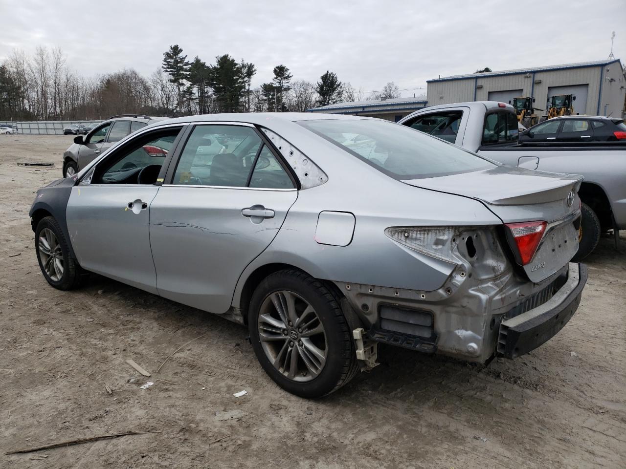 2016 TOYOTA CAMRY LE - Фото 2