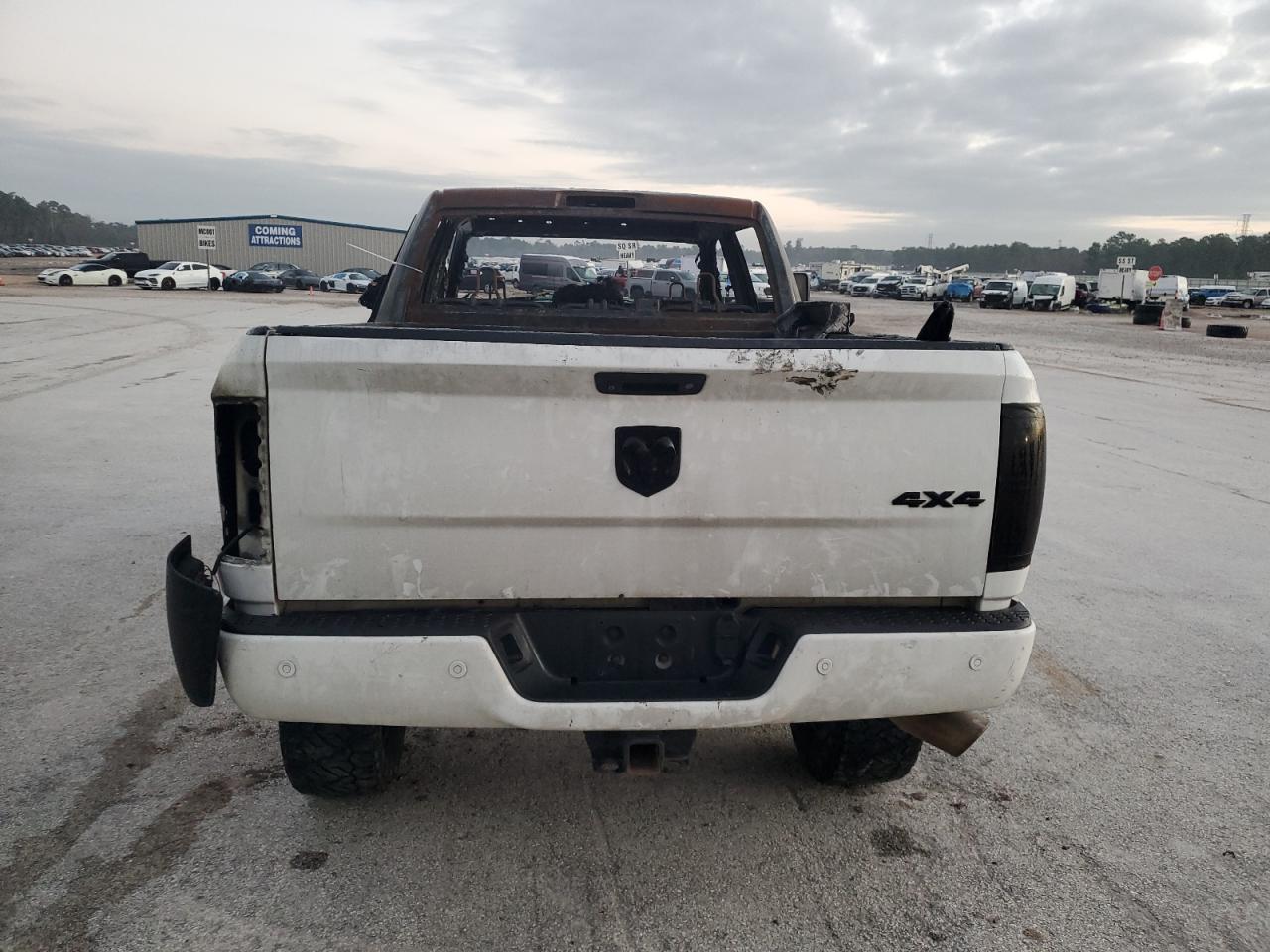 2017 RAM 2500 SLT - Image 6