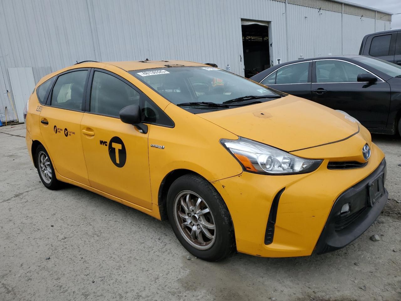2016 TOYOTA PRIUS V - Фото 4