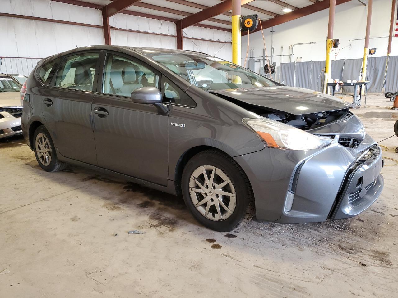 2015 TOYOTA PRIUS V - Фото 4