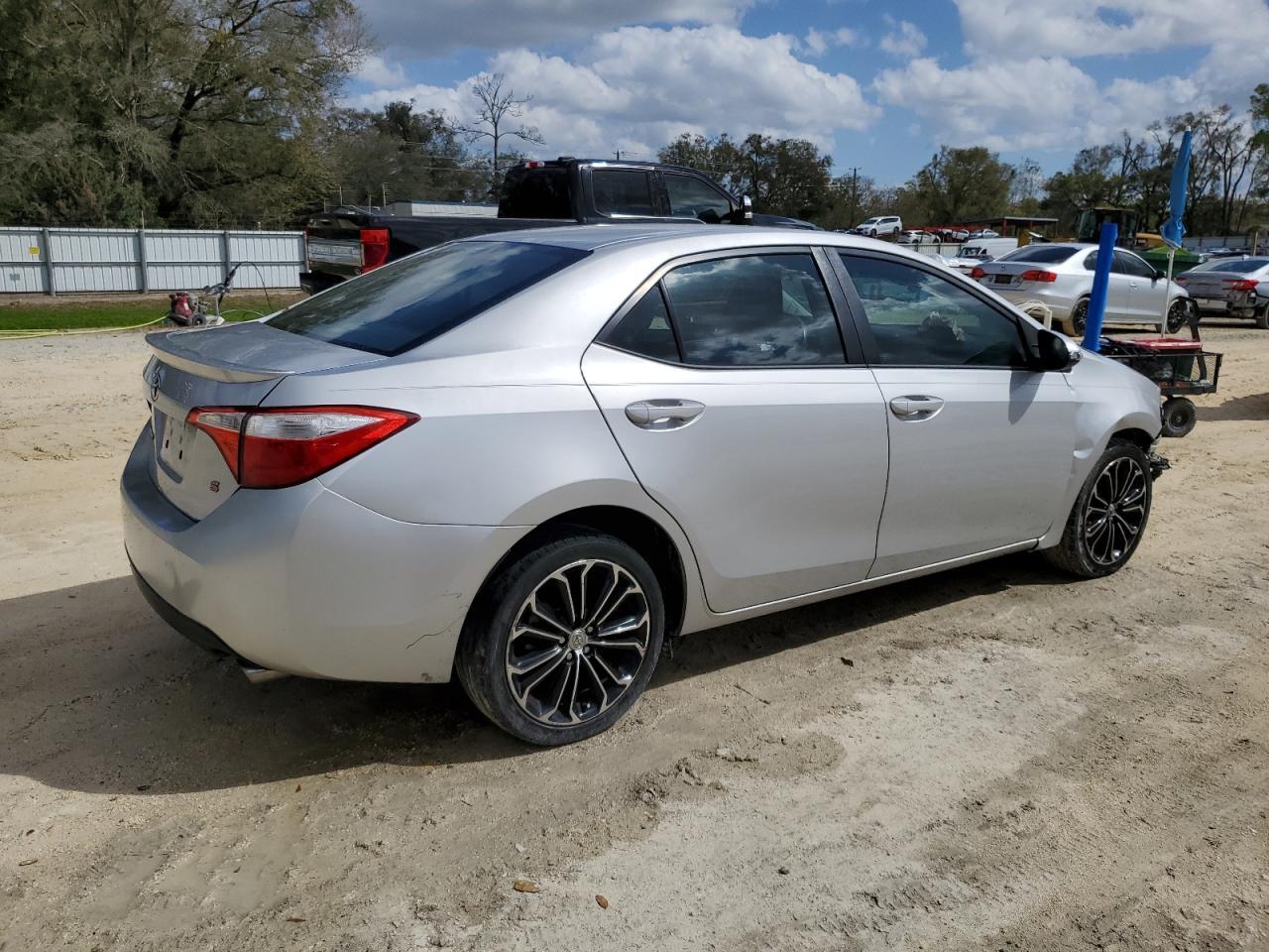 2016 TOYOTA COROLLA L - Фото 3