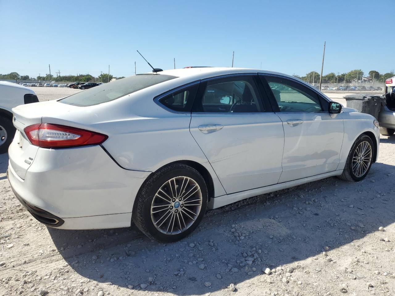 2013 FORD FUSION SE - Image 3