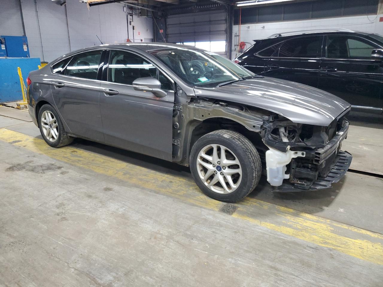 2014 FORD FUSION SE - Image 4