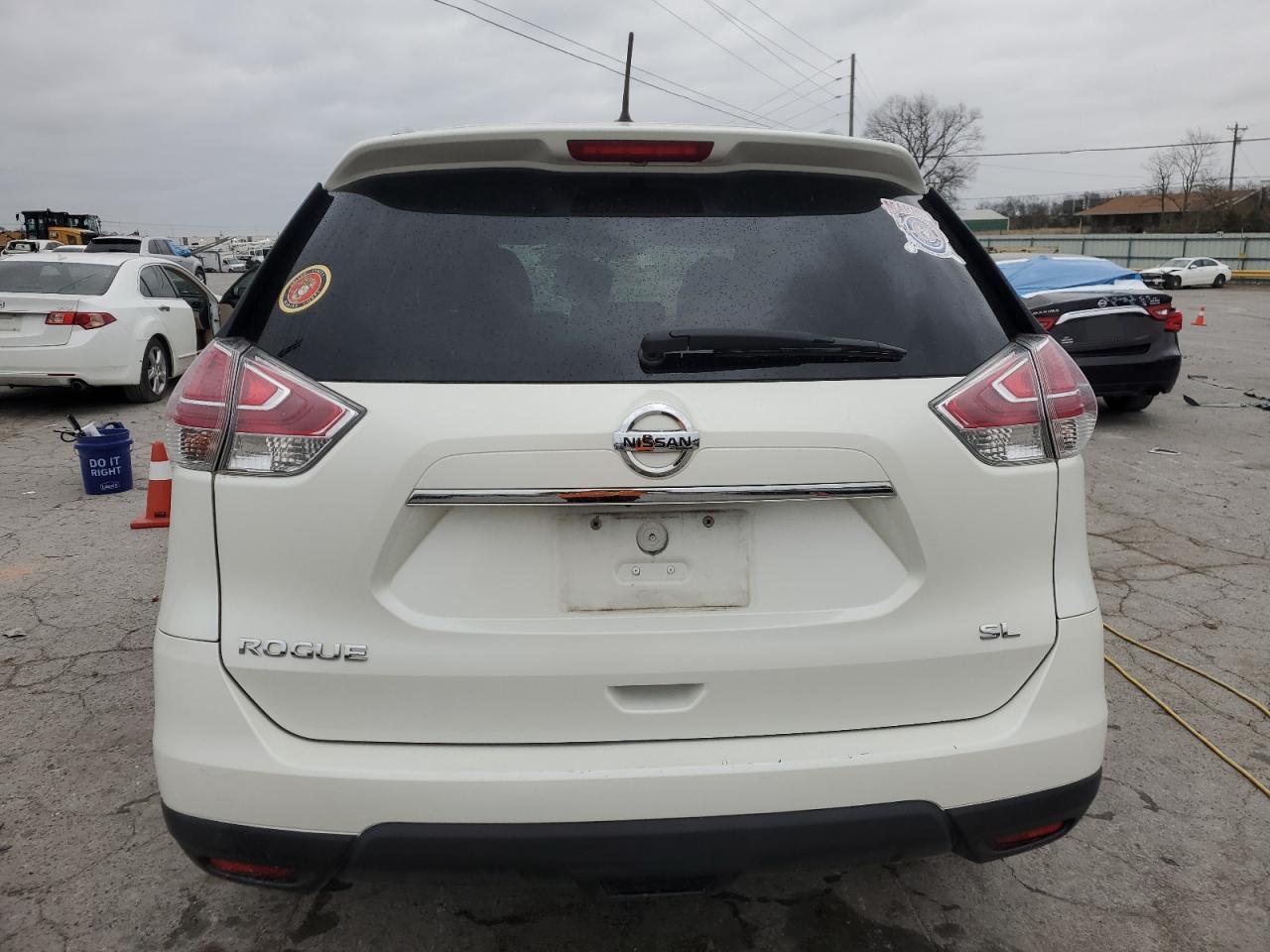 2015 NISSAN ROGUE S - Image 6