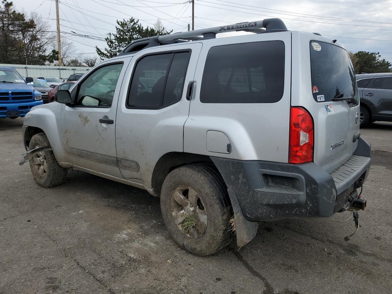 2013 NISSAN XTERRA X - Image 2