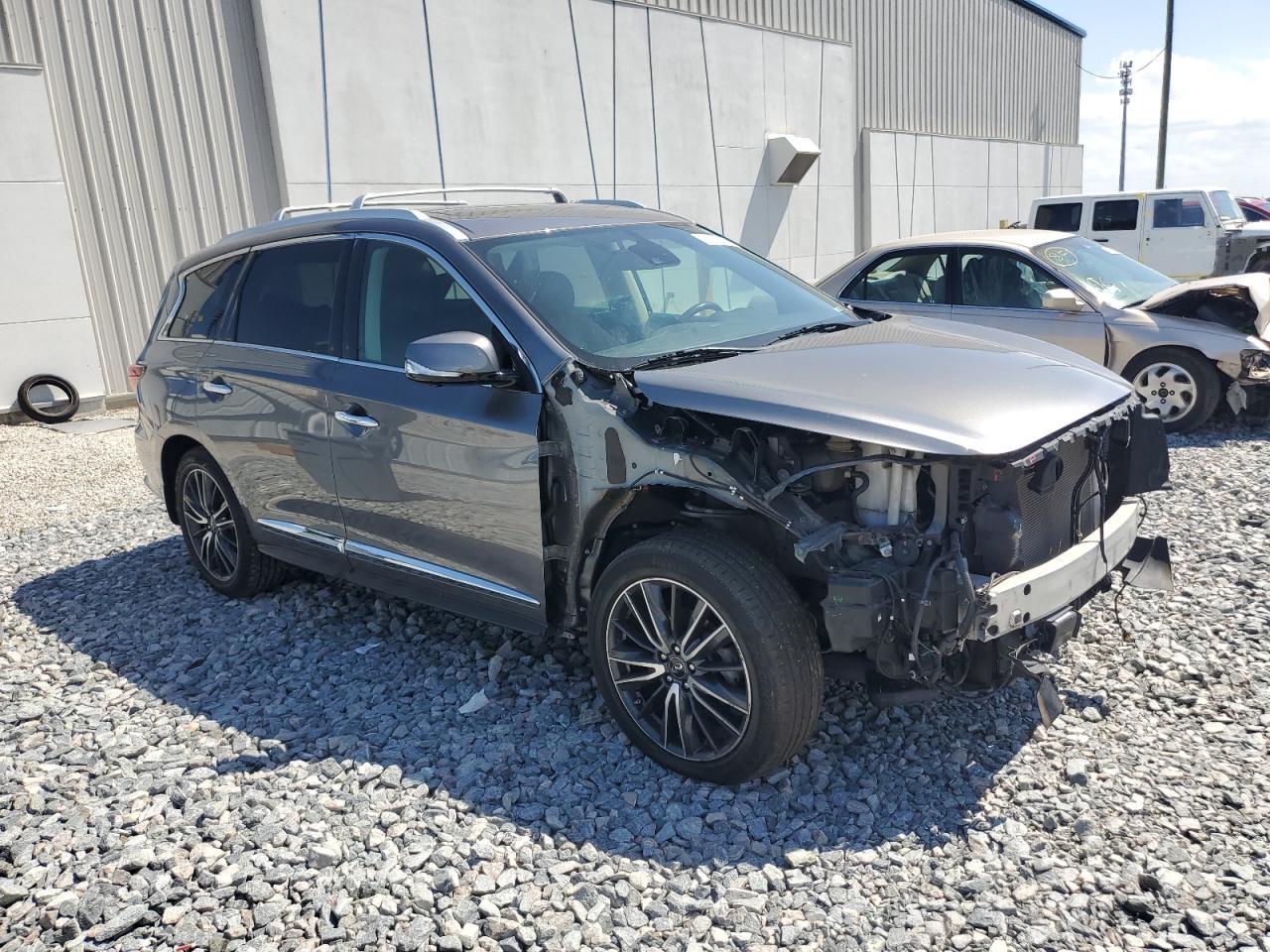 2019 INFINITI QX60 LUXE - Image 4