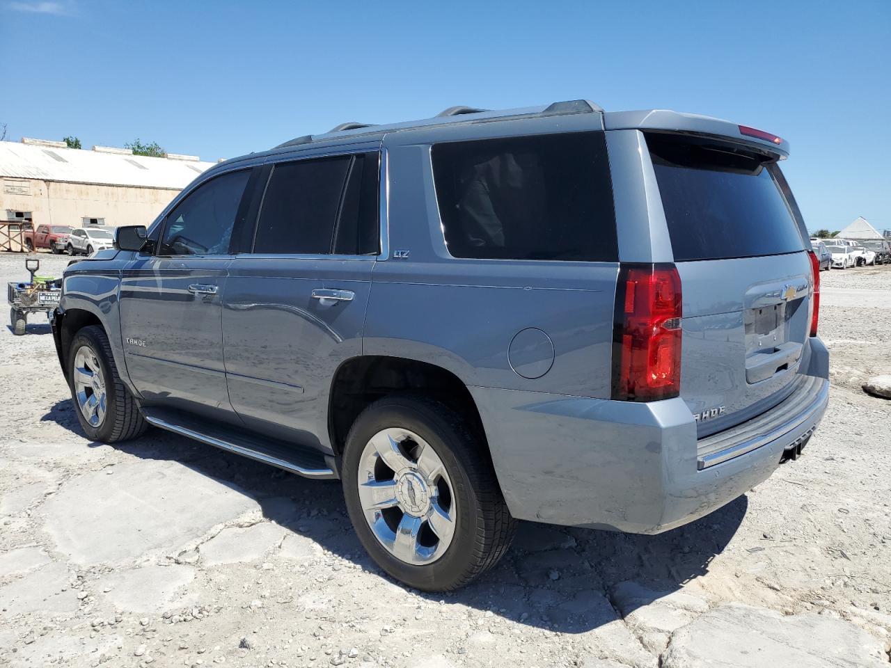 2015 CHEVROLET TAHOE C150 - Фото 2