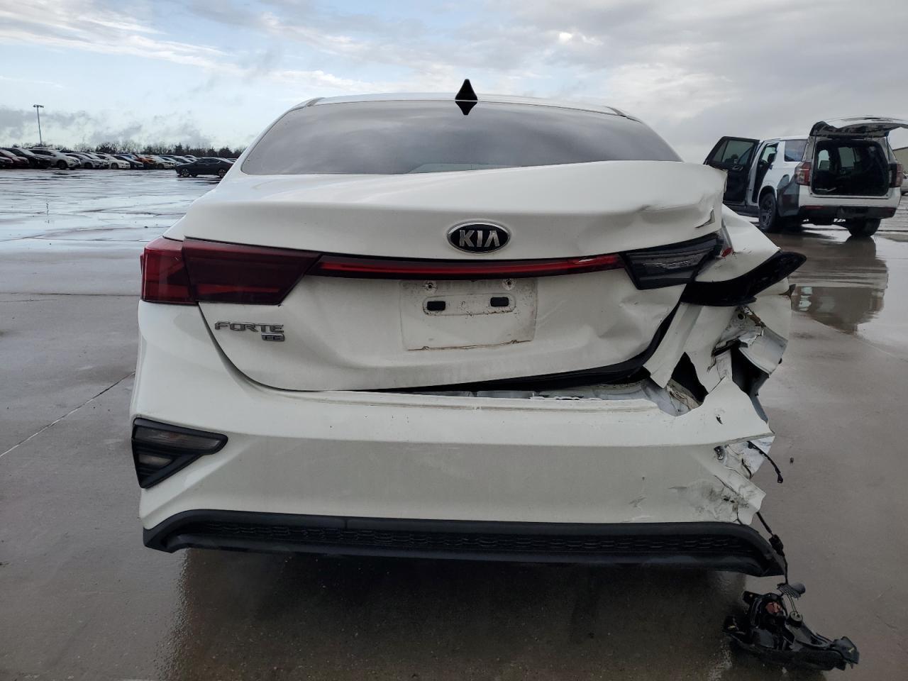 2020 KIA FORTE FE - Image 6
