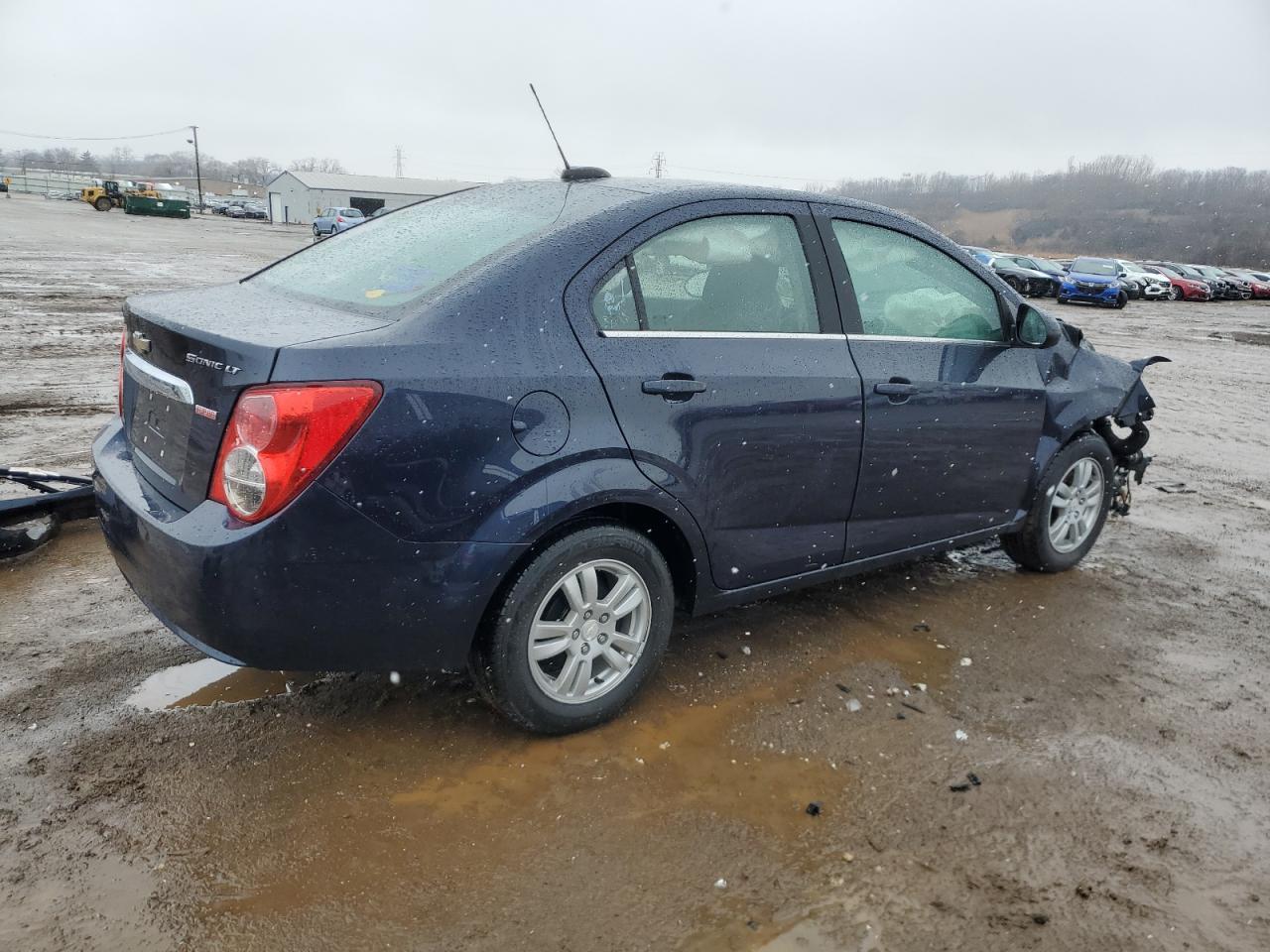 2016 CHEVROLET SONIC LT - Image 3