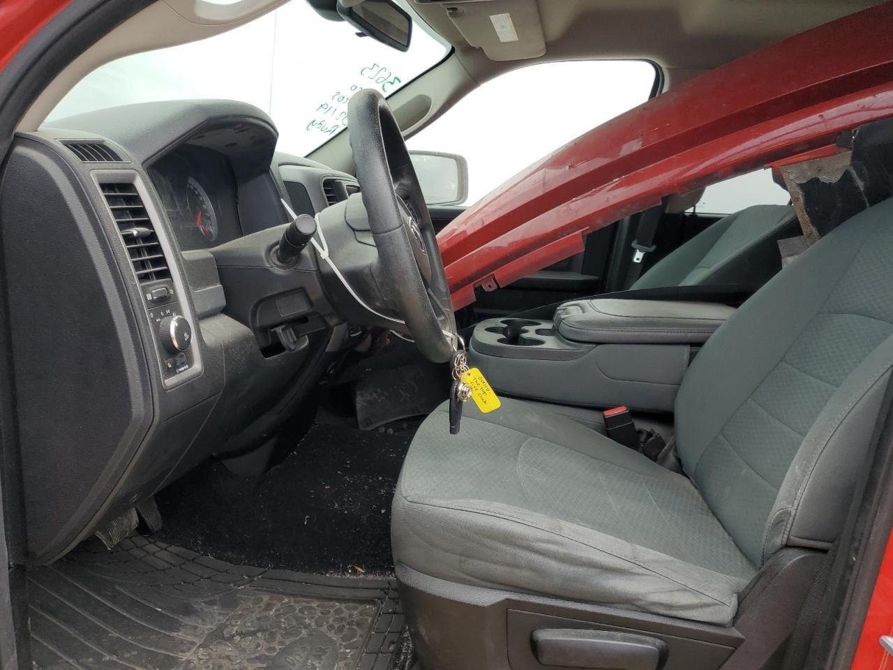 2014 RAM 1500 ST - Image 7