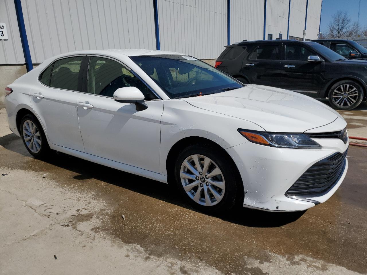 2018 TOYOTA CAMRY L - Image 4