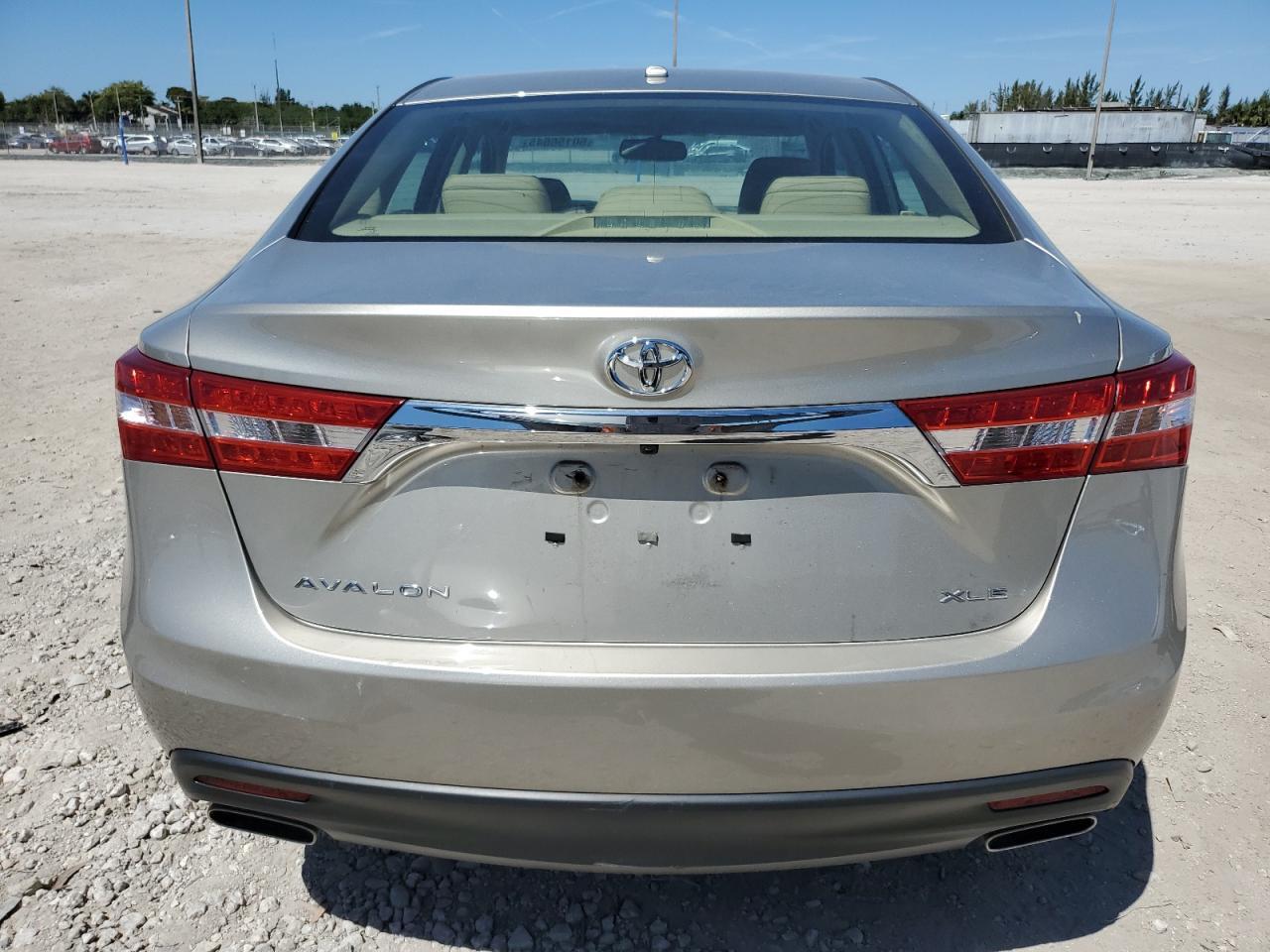 2015 TOYOTA AVALON XLE - Image 6