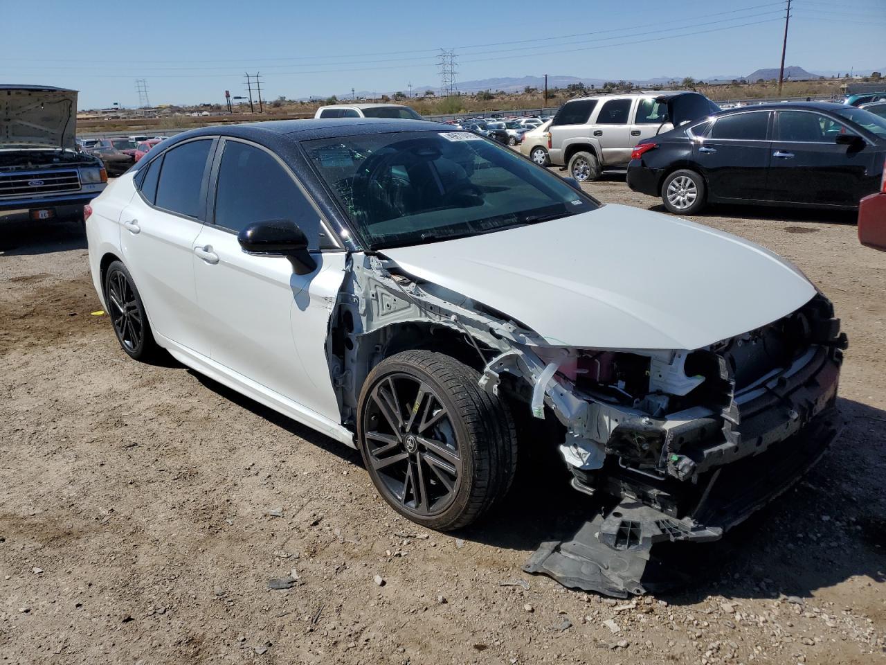 2025 TOYOTA CAMRY XSE - Фото 4
