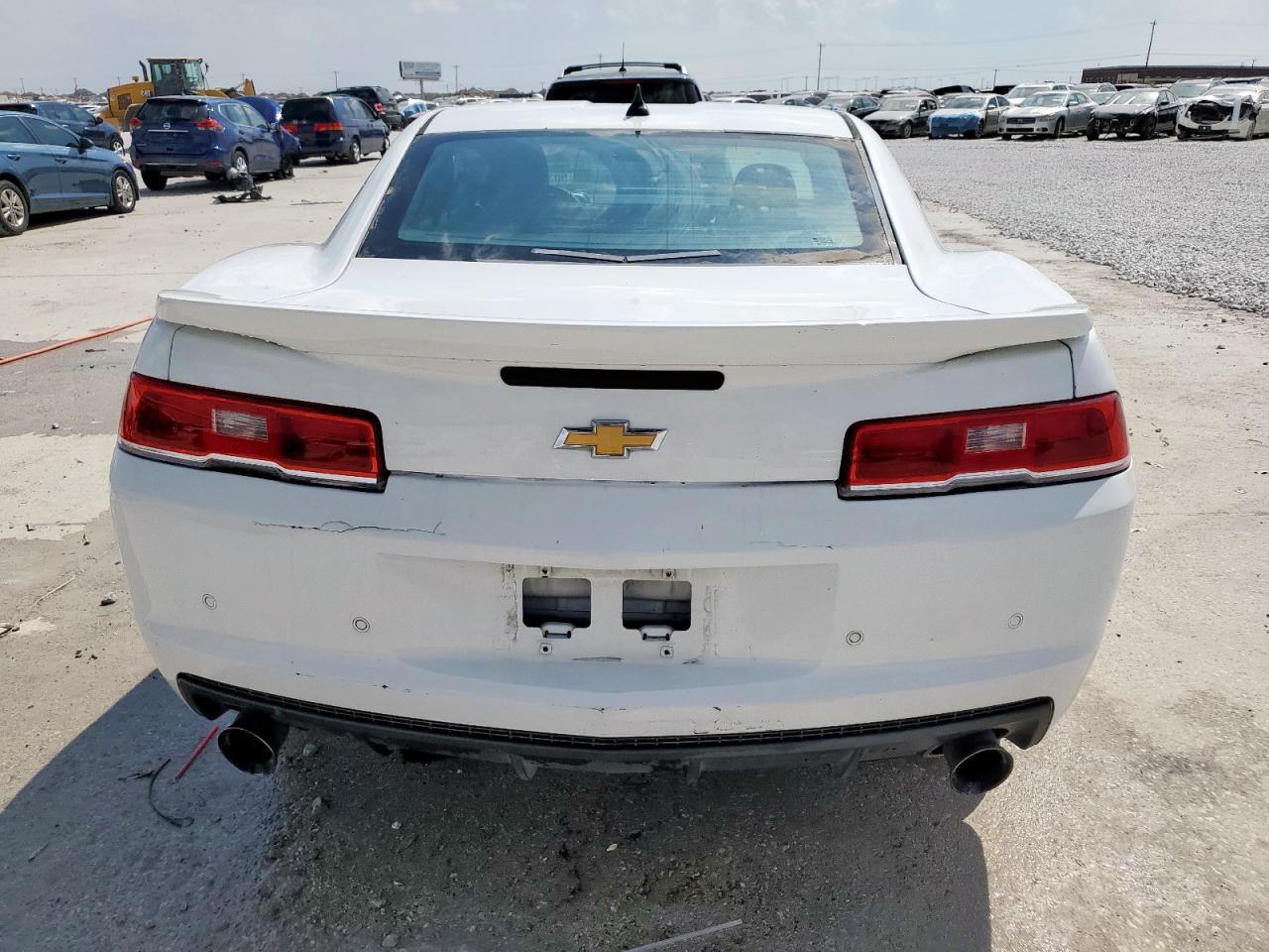 2015 CHEVROLET CAMARO LS - Image 6
