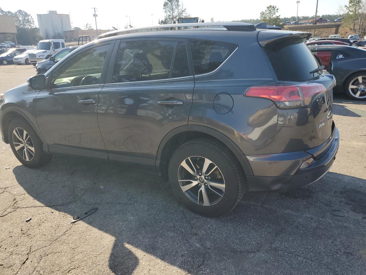 2017 TOYOTA RAV4 XLE - Image 2