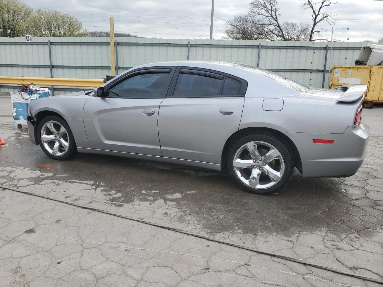 2014 DODGE CHARGER SE - Image 2