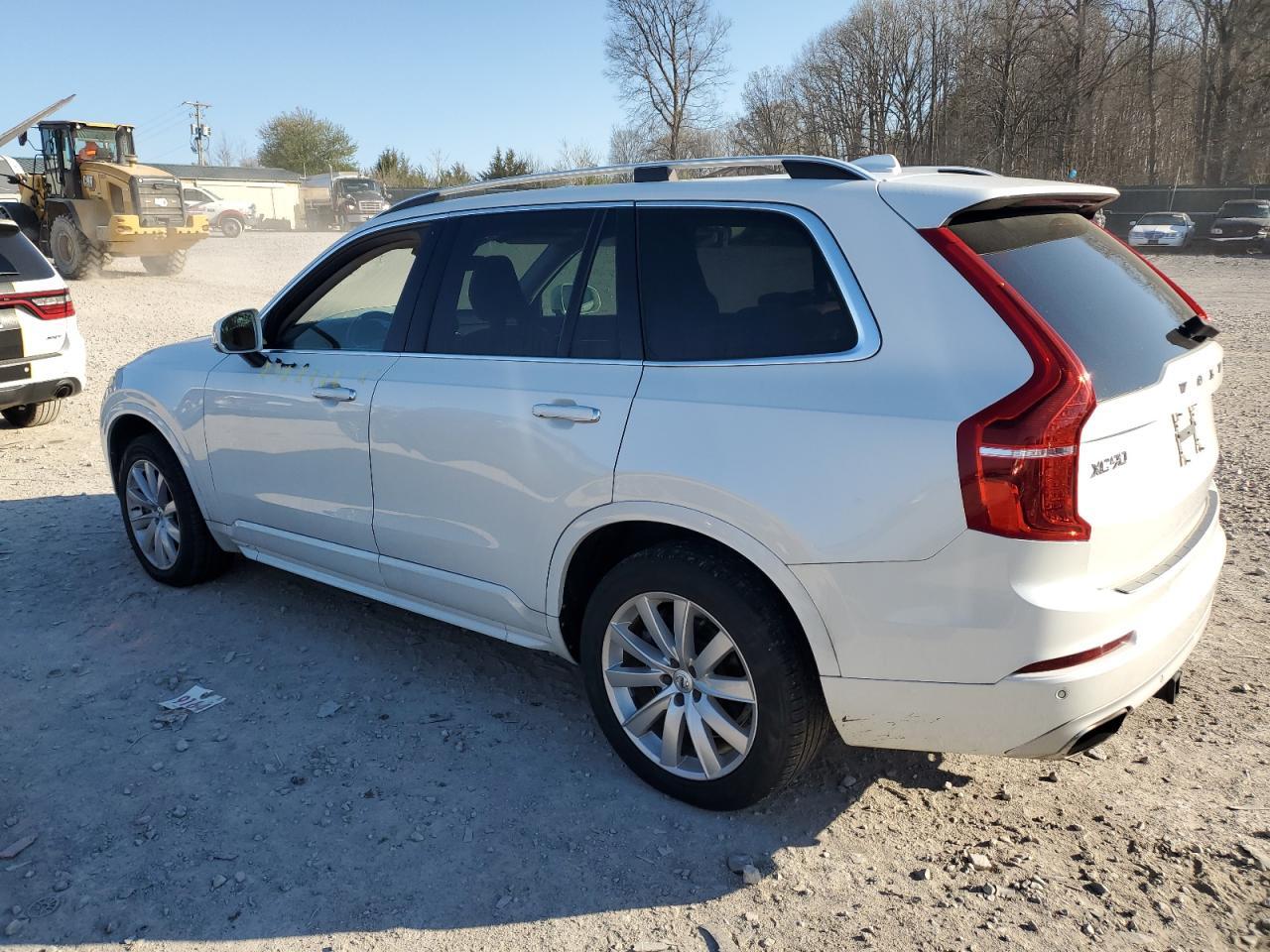 2016 VOLVO XC90 T6 - Фото 2