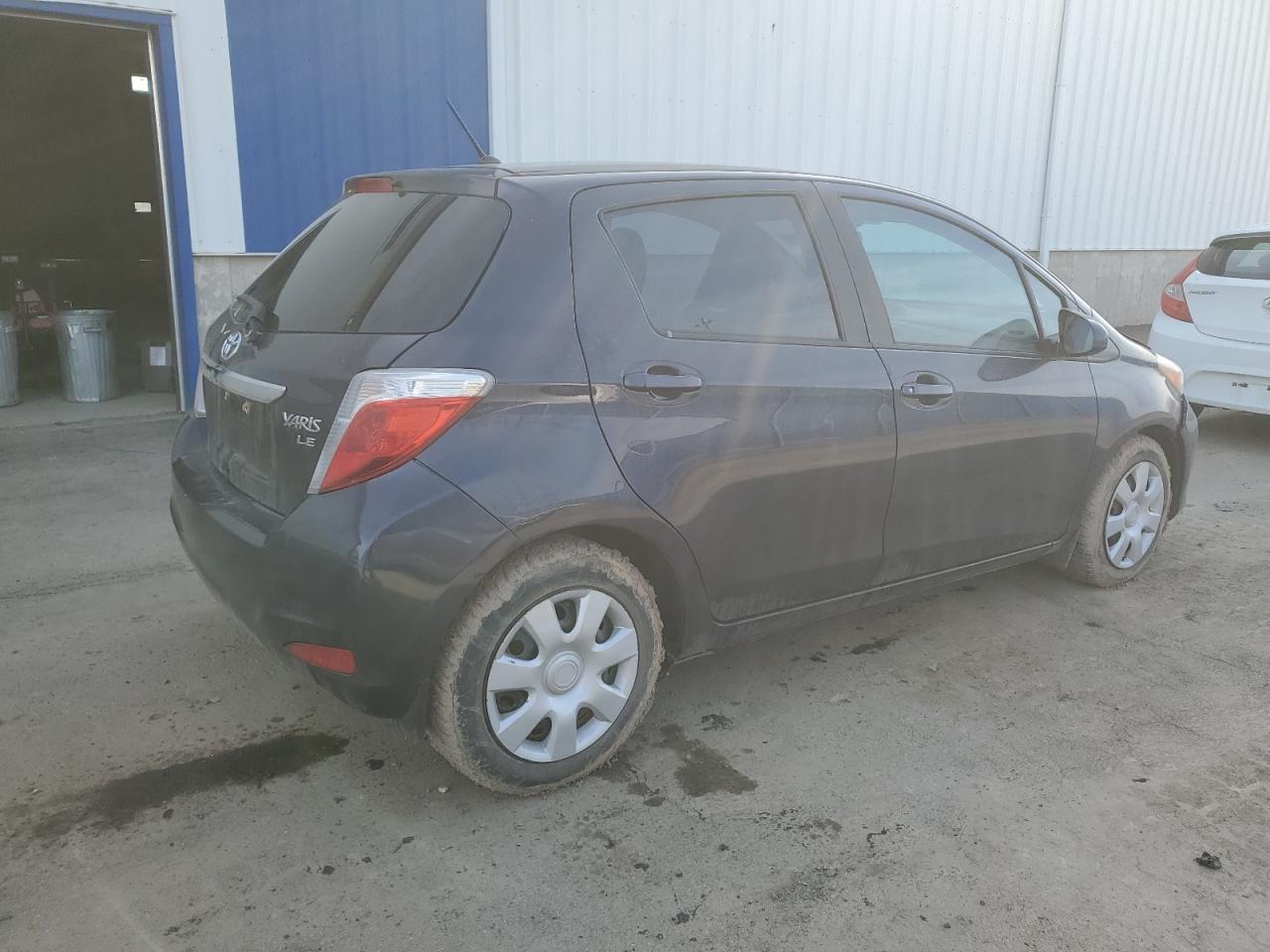 2014 TOYOTA YARIS - Фото 3