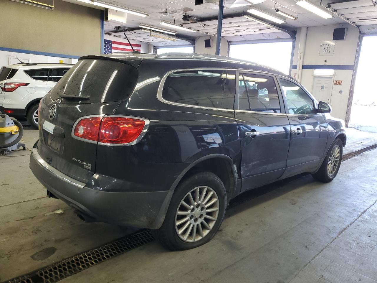 2011 BUICK ENCLAVE CX - Фото 3