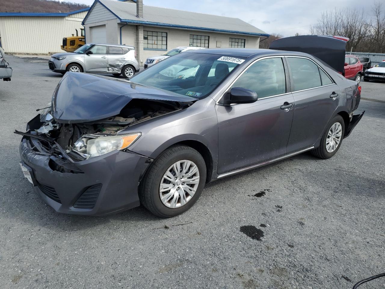 2014 TOYOTA CAMRY L