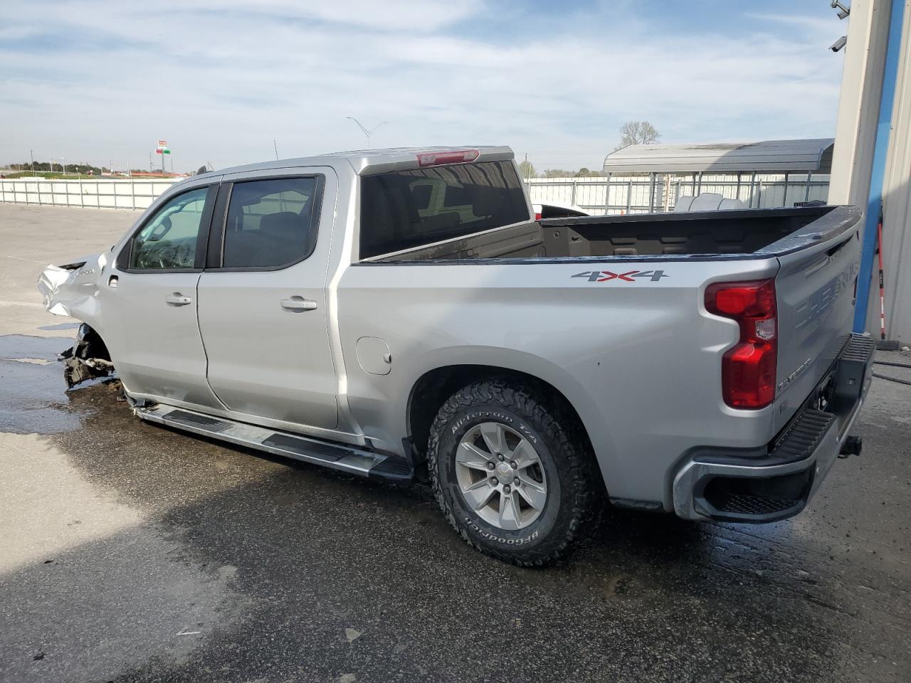 2021 CHEVROLET SILVERADO - Фото 2