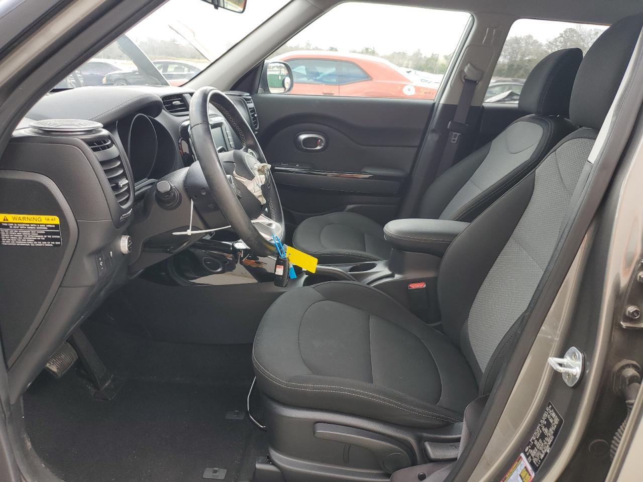 2019 KIA SOUL + - Image 7