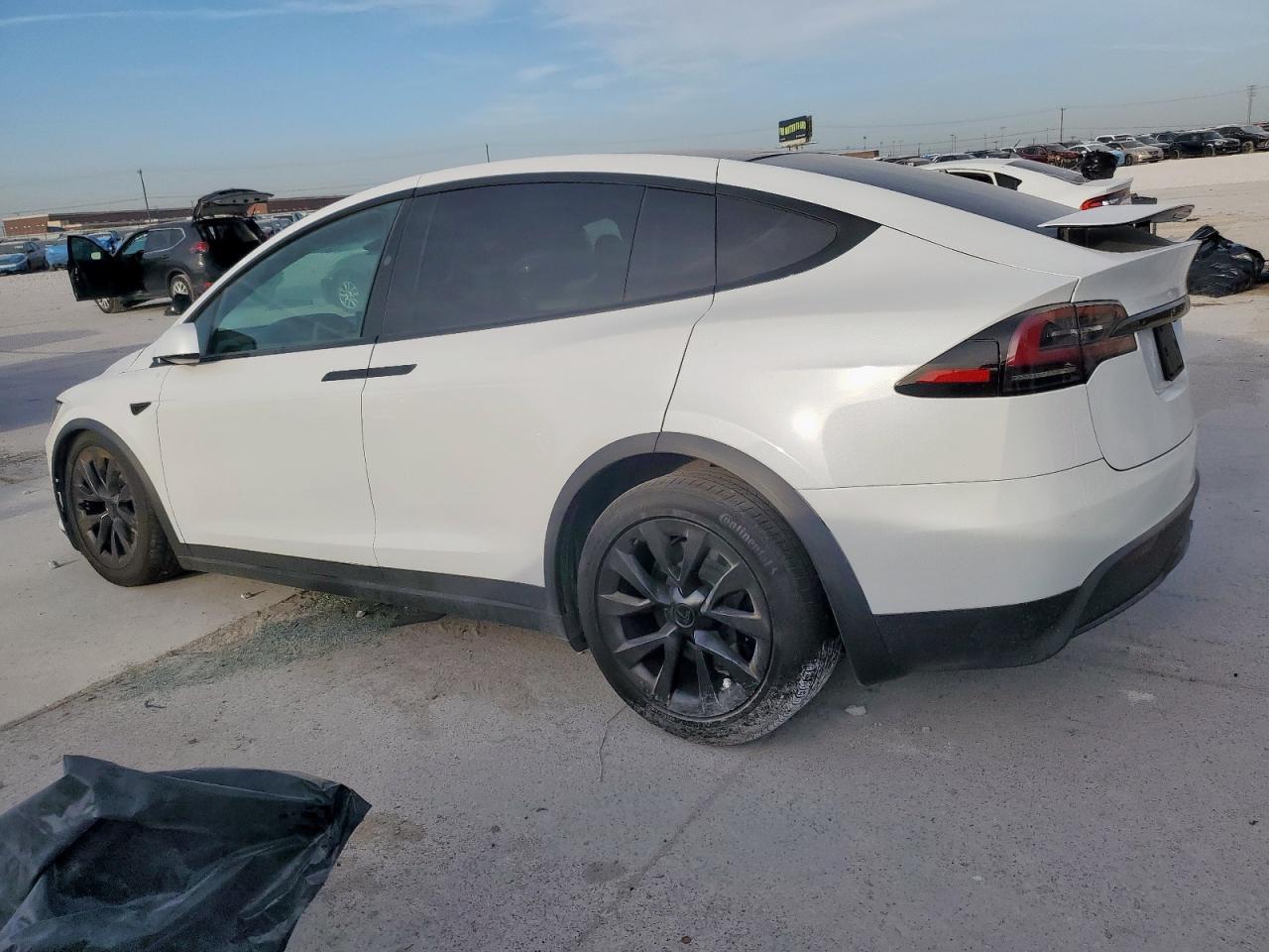 2023 TESLA MODEL X - Фото 2